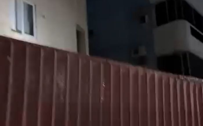 Moradores de quatro apartamentos estavam envolvidos com furtos e tráfico (Foto: Reprodução)