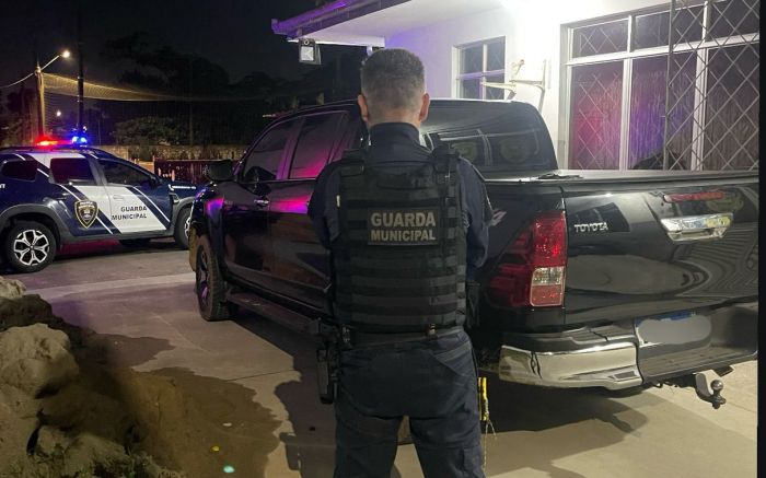 Suspeito circulava pelas ruas de Itajaí com veículo roubado (foto: GMI)