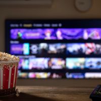 Temporada nova de Round 6, documentário do Titanic e filme do Minecraft: o que estreia nos streamings em junho