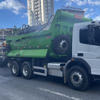 Obras de repavimentação congestionam a Osvaldo Reis