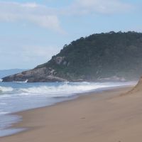Praia de BC vence mais de 200 concorrentes e é eleita uma das melhores das américas