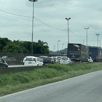 Lentidão deixa BR 101 parada nesta terça-feira
