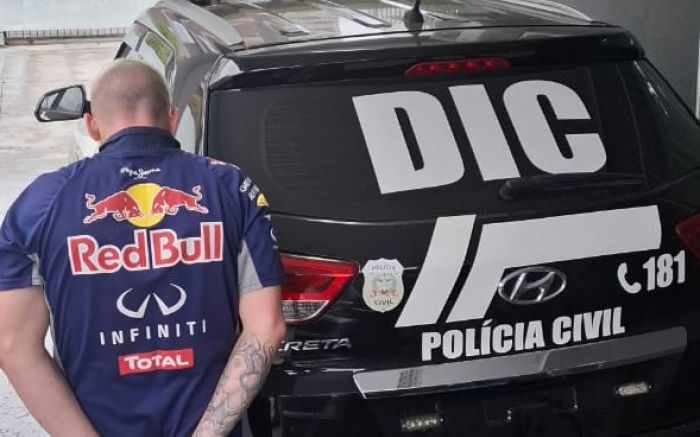 Marcos está sendo procurado pela Justiça (Foto: Reprodução)