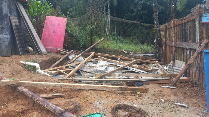 Operação contou com Polícia Militar, Inis e secretarias de Obras e Urbanismo (Foto: Divulgação/PMSC)