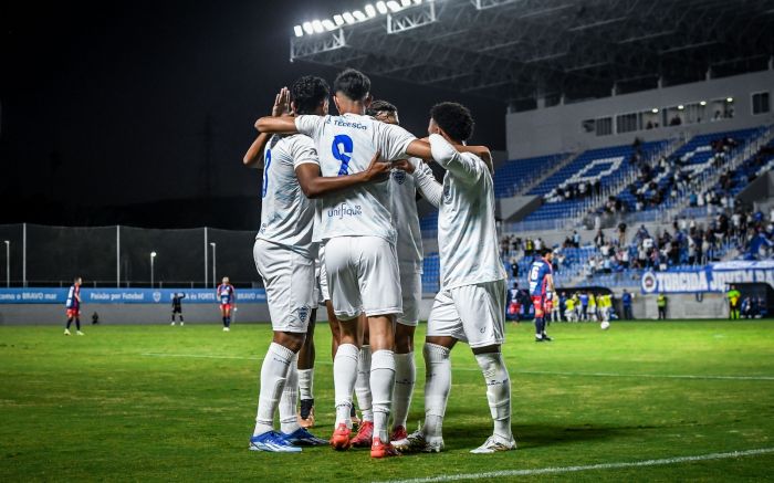 Partida atrasada da oitava rodada será a única do grupo no final de semana (Foto: Tiago Winter)