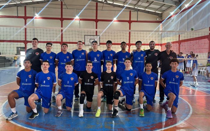 Time comandado pelo técnico Matheus Rossi espera o vencedor de Navegantes e Itapema neste sábado (Foto: Divulgação)