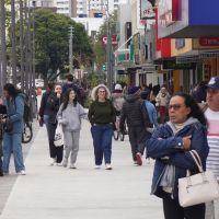 Bombinhas e Balneário Camboriú têm mais moradores estrangeiros