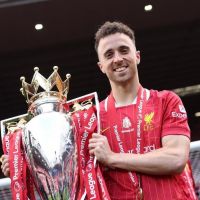 Atacante do Liverpool e da seleção portuguesa morre em acidente na Espanha