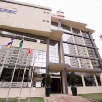 Mães reclamam de alta rotatividade de professores no Sesc de Itajaí