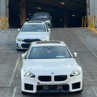 Mais de 700 carrões de luxo da BMW desembarcam no Porto de Itajaí