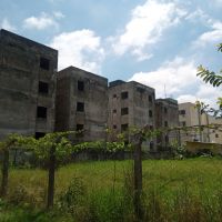 Prédios abandonados do residencial Portal do Vale finalmente serão demolidos