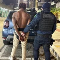Homem espanca mulher no centro de Balneário Camboriú