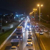 Volta pra casa tem quase 40 km de congestionamento
