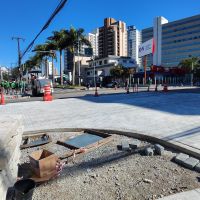 Fiação da Marcos Konder será enterrada e moradores devem pedir nova ligação
