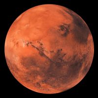 Marte poderá ser visto a olho nu ao lado da Lua nesta segunda-feira