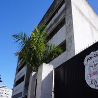 Prédio abandonado da Polícia Civil tem promessa de retomadas das obras