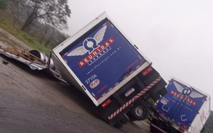 Uma manhã de caos na BR 101 nesta sexta-feira (foto: Leitor)