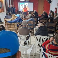 Águas de Penha promove reunião com moradores para conscientização da comunidade de São Miguel sobre a importância da ligação à rede coletora de esgoto
