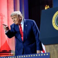 Brasil foi taxado pelos EUA em 100% há 40 anos e Trump já usava mesmo discurso