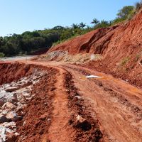 Obras do novo binário em morraria da Brava são retomadas; duplicação da Osvaldo Reis avança