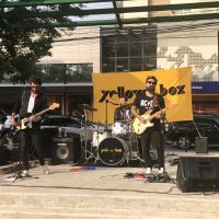 Yellow Box celebra 19 anos com show gratuito na Praça dos Correios
