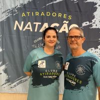 Atletas da natação ganham roupas de banho feitas por ex-atleta olímpica