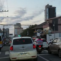 Dois acidentes congestionam a BR 101 na região