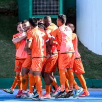 Camboriú e Carlos Renaux começam a decidir o título em Imbituba