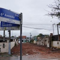 Avenida Meirinho avança com demolições de casas e vai ganhar conexão com Camboriú