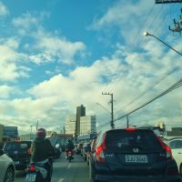 Tudo travado na avenida Reinaldo Schmithausen
