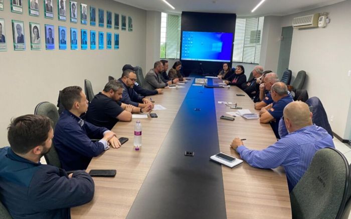 Secretários assumiram a presidência e a vice do colegiado de segurança da Amfri (Foto: Divulgação)