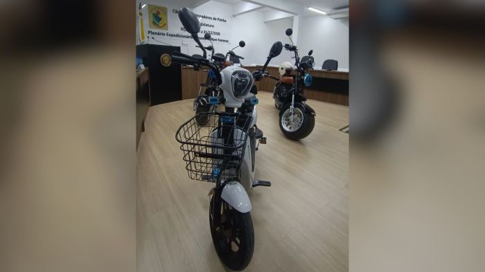 Propostas incluem idade mínima de 14 anos, transporte de até duas pessoas e proibição de cargas (Foto: Prefeitura de Penha/Divulgação)