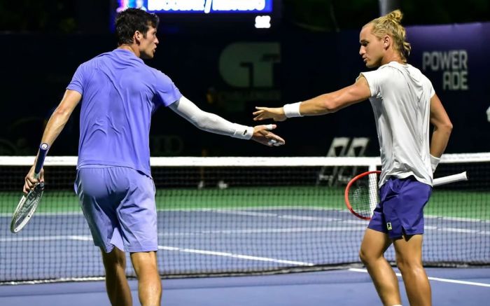 Matos (de branco) é o número 51 do ranking mundial (Foto: Divulgação)