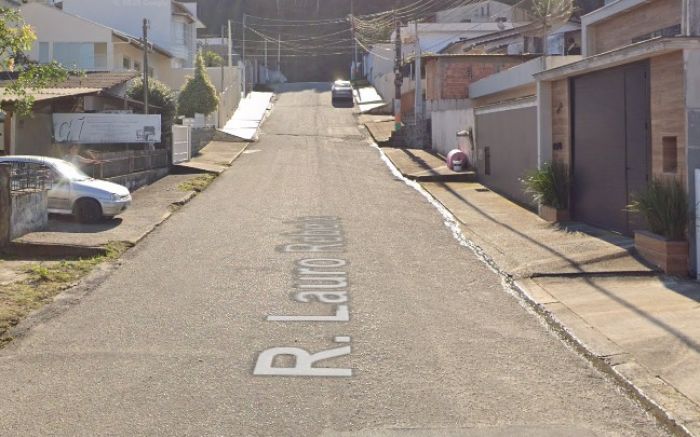 Cara dizia que morava em uma casa que está desocupada (foto: google maps)