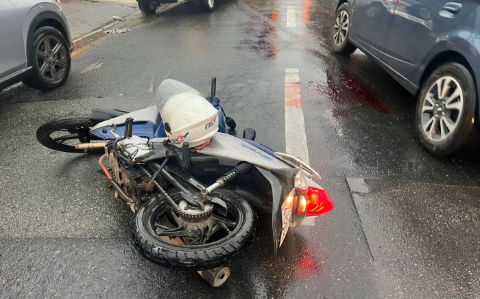 Motoristas dos dois veículos não ficaram feridos (foto: PMSC/Divulgação)