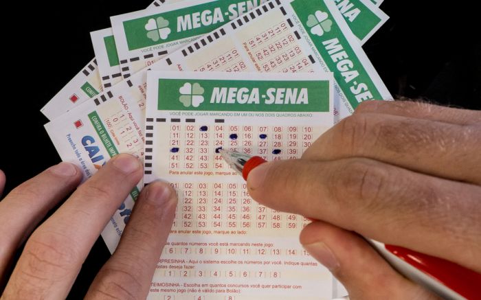 Legenda: Quatro apostas em SC acertam quina na Mega-Sena acumulada de R$ 35 milhões; R$ 50 mil para cada (Foto: Divulgação)