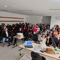 Alunos do Higino Pio conhecem mais sobre o trabalho do DIARINHO