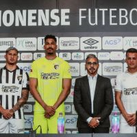 Camboriú empresta três jogadores pra novo parceiro português