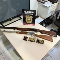 Polícia Civil apreende armas após denúncia de violência doméstica