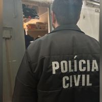 Polícia Civil faz buscas no Presídio de Itajaí em ação contra facção