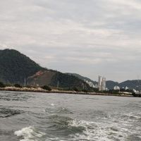 Mar agitado fecha canal de acesso a Itajaí