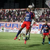 Marcílio é derrotado em casa pelo Figueirense