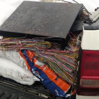 PRF flagra carro com uma tonelada de fios de cobre