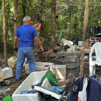 Terreno em área de morraria no caminho de Cabeçudas tava sendo invadido