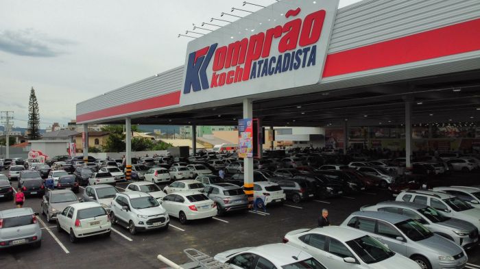 Mutirão de empregos será em lojas do Komprão e do SuperKoch (Foto: Divulgação/Grupo Koch)