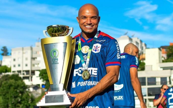Campeão da Copa SC de 2023, Juninho tinha contrato até o final do ano (Foto: Bruno Golembiewski/Arquivo)