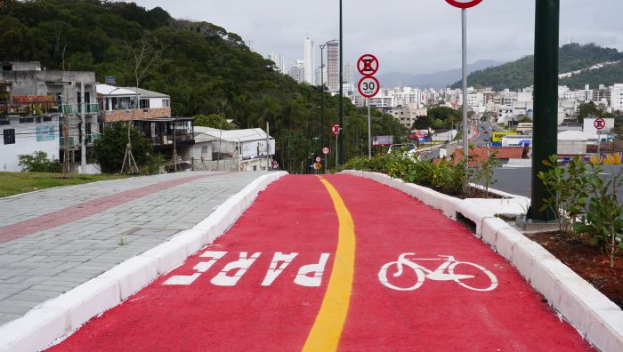 Patinetes e bikes precisam dividir o mesmo espaço
(fotos: João Batista)