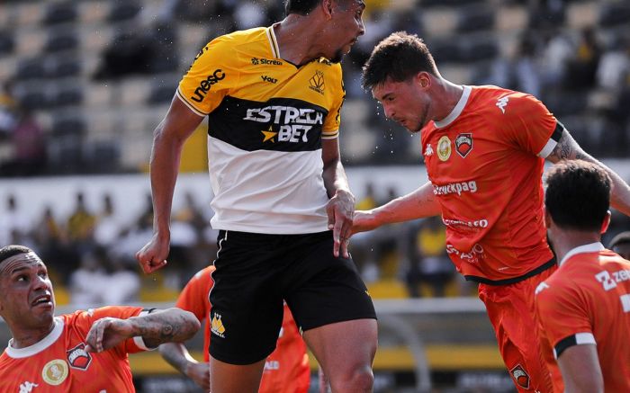 Tigre manteve 100% na liderança do Grupo D (Foto: Celso da Luz/Criciúma)