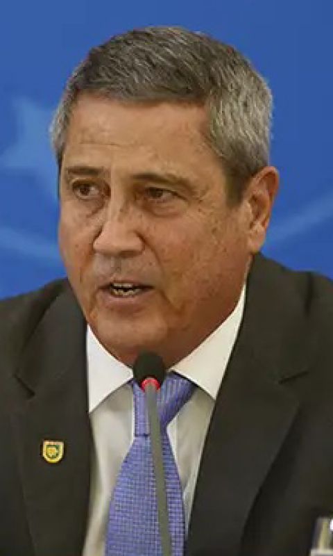 Walter Braga Netto Ex-ministro de Bolsonaro e candidato a vice-presidente na chapa de 2022 26 anos de prisão