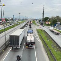 BR 101 tem mais de 15 km de fila no sentido norte